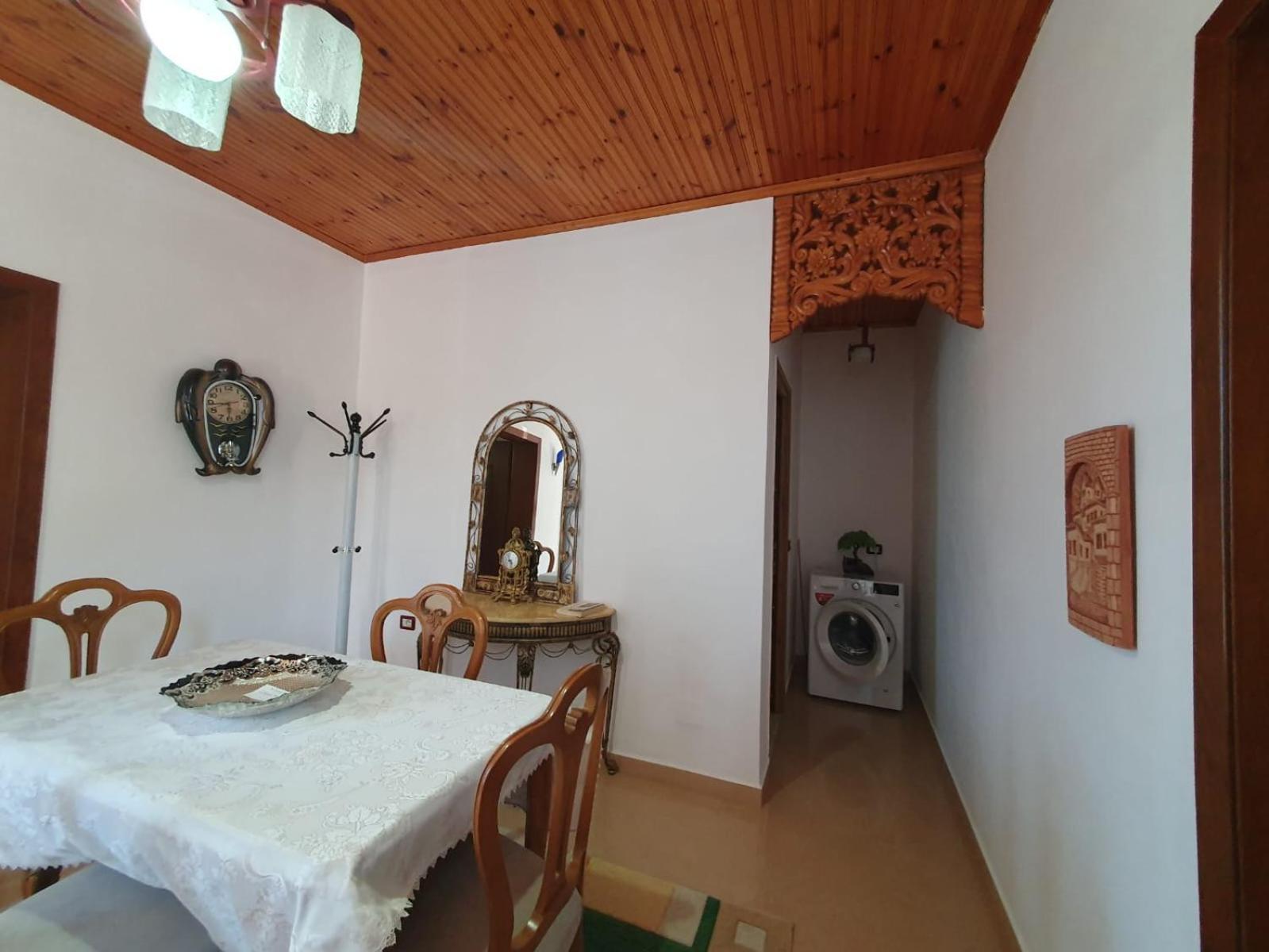 Sara Guesthouse Berat Exterior foto